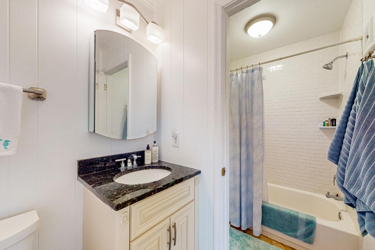 Bethany West --- 700 South Center Ct Бетани-Бич Экстерьер фото